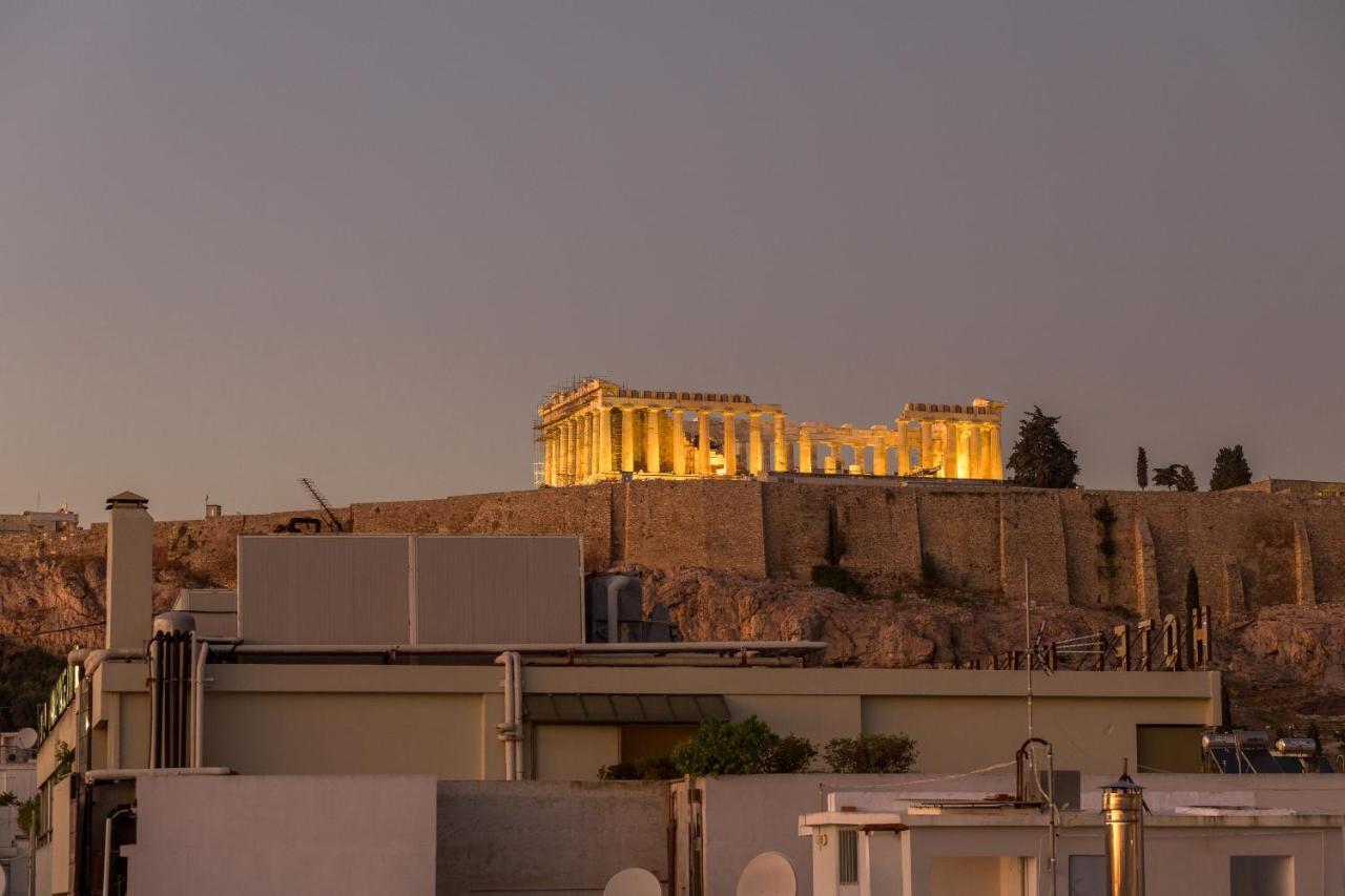 Minimal On The Shadow Of The Acropolis * Atene